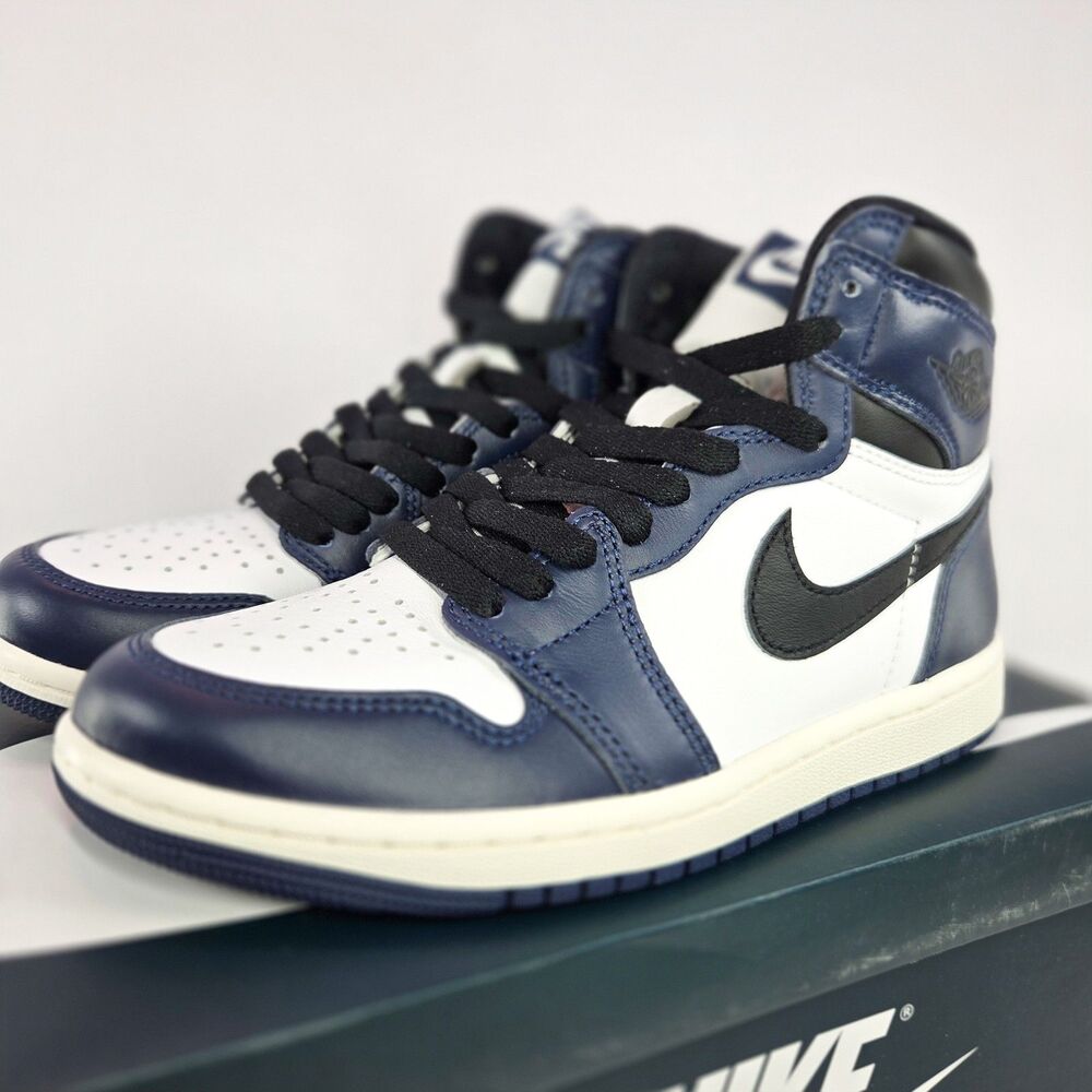 Nike Air Jordan 1 Retro High OG Midnight Navy 5.5 M / 7 W DZ5485-401